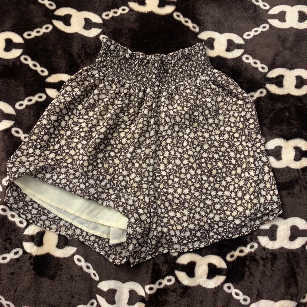 Flowey shorts